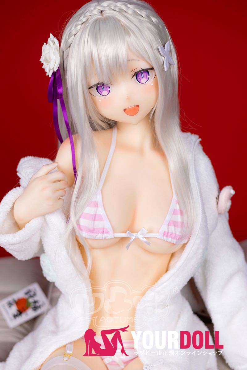 Aotume Doll #125 エミリア 155cm ギャラリー画像 5：横向きのポーズ。フルシリコンならではの自然な肌のラインと、アニメキャラ専業メーカーならではの繊細なヘッド造形の曲線が伝わります。