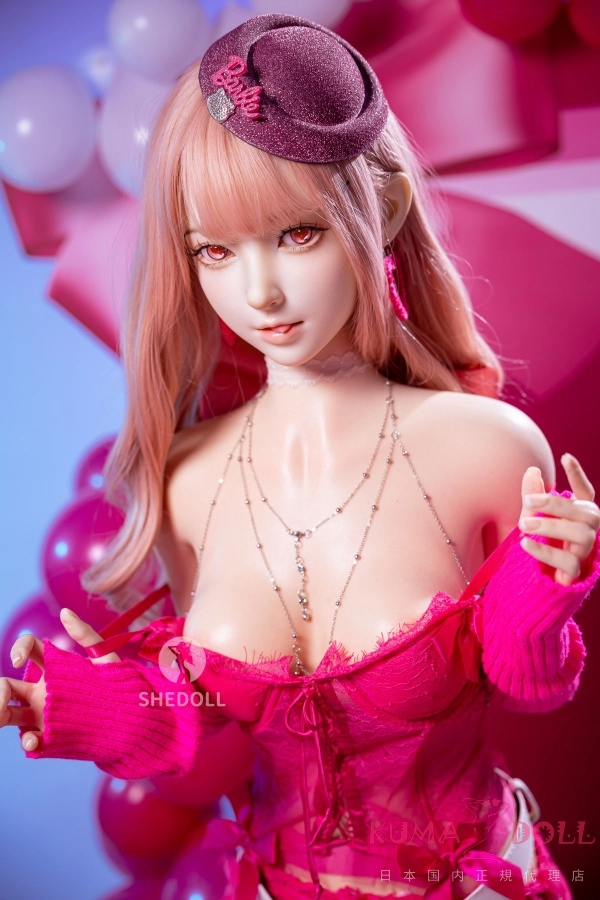 SHEDOLL 江小棠 160cm Cカップ 2.0ヘッド ギャラリー画像 7：バリエーション撮影。バービー風ピンク × 160cm Cカップ × 2.0ヘッド というコスプレ志向ユーザー向けの世界観が感じられます。