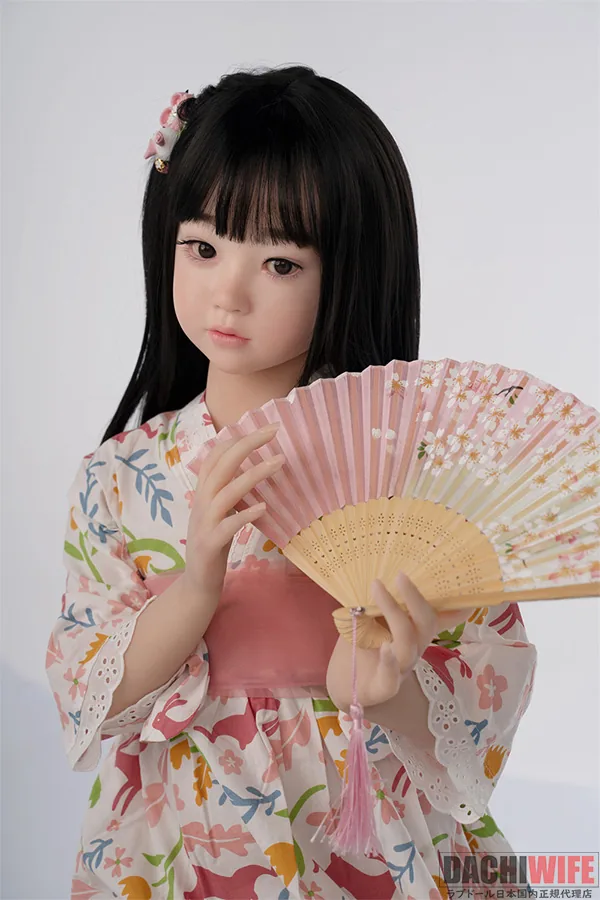 AXB Doll GB05R 120cm バスト平 ハイブリッド ギャラリー画像 5:GB05R ヘッドのシリコン部分のクローズアップです。AXB Doll の上位ライン GBシリーズのシリコン頭部の質感と、Aシリーズの TPE ヘッドとは異なる顔のリアリティが近距離で確認できます。