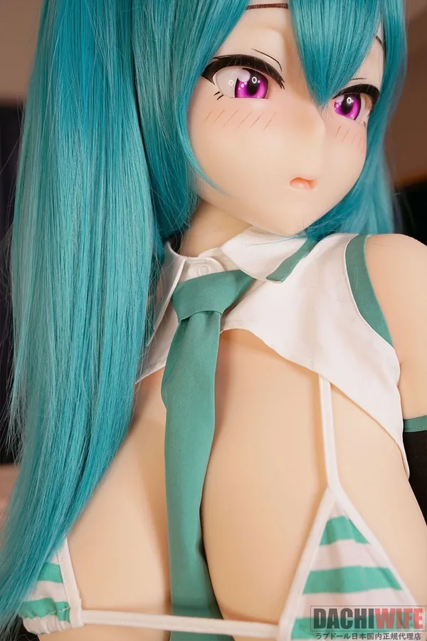 IROKEBIJIN Akane 148cm Eカップ HSS ギャラリー画像 7:148cm Eカップ ボディの背面ライン確認カットです。腰からヒップにかけての HSS フルシリコンボディのライン、IROKEBIJIN の写実方向性の自然なバランスが伝わる画像です。