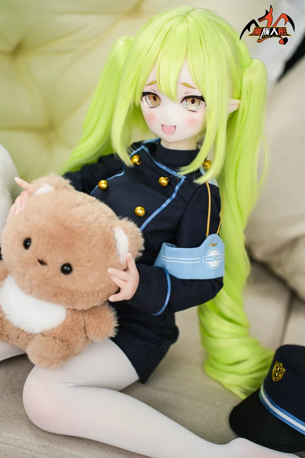 MOZU DOLL 望 65cm SSR級 ギャラリー画像 6:望 黒軍服 衣装スタイリングカットです。望ヘッド × 65cm × ソフトビニール × 黒軍服 × エルフ耳の組み合わせで、SSR級最小帯の世界観が確認できるシーンです。