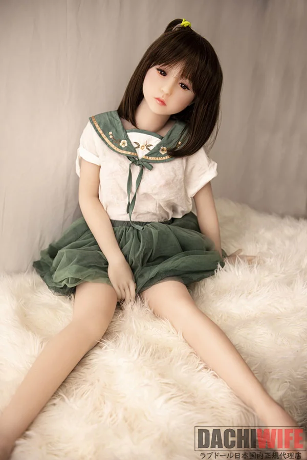 Piper Doll Molly 128cm ギャラリー画像 6:Molly 128cm スタイリングカットです。Molly ヘッド × 128cm × シームレス TPE の組み合わせで、Piper Doll 入門の鉄板選択肢の世界観が確認できるシーンです。